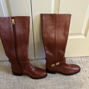 COACH woman boots size 5 B camel new